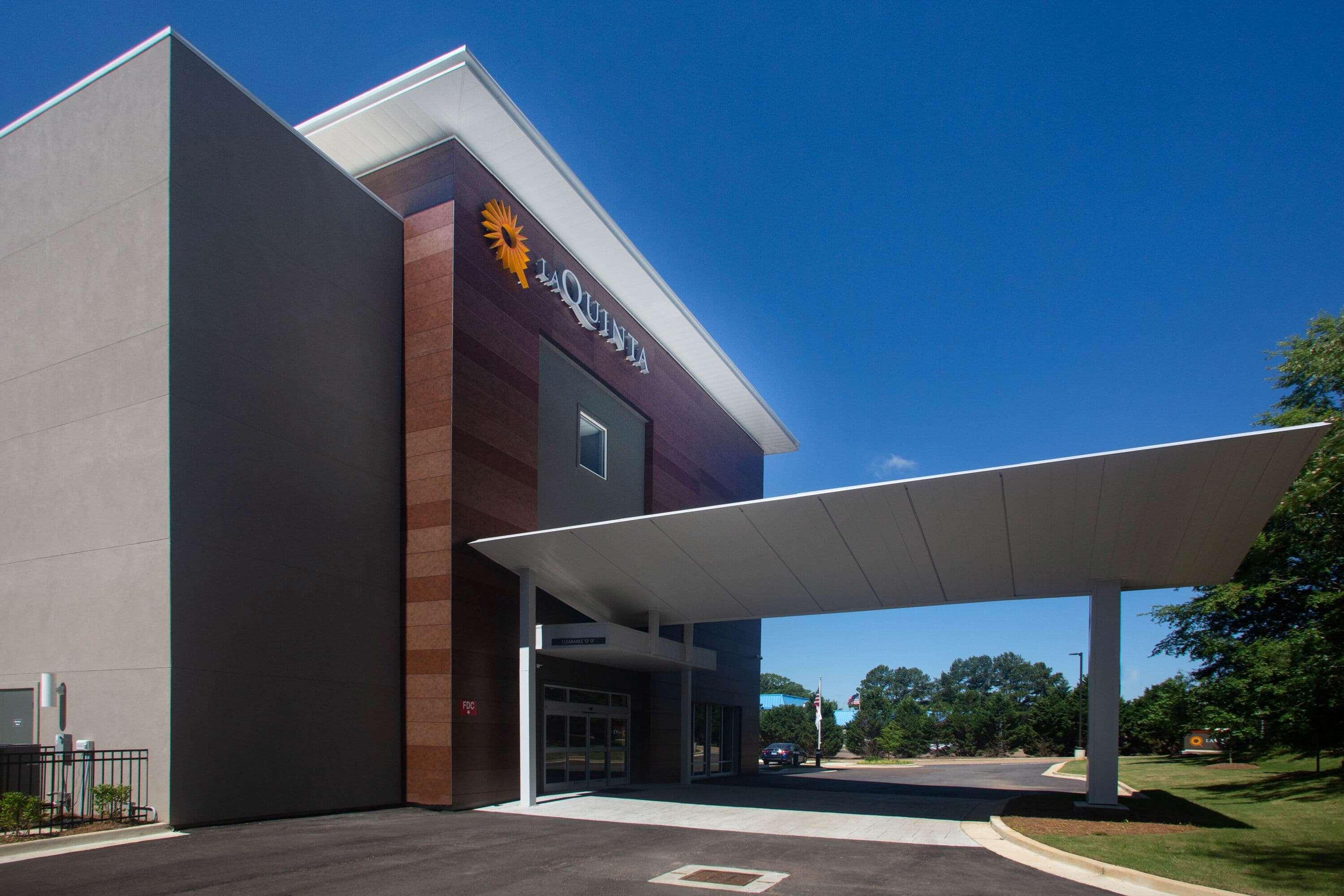La Quinta Inn & Suites By Wyndham Oxford Bagian luar foto
