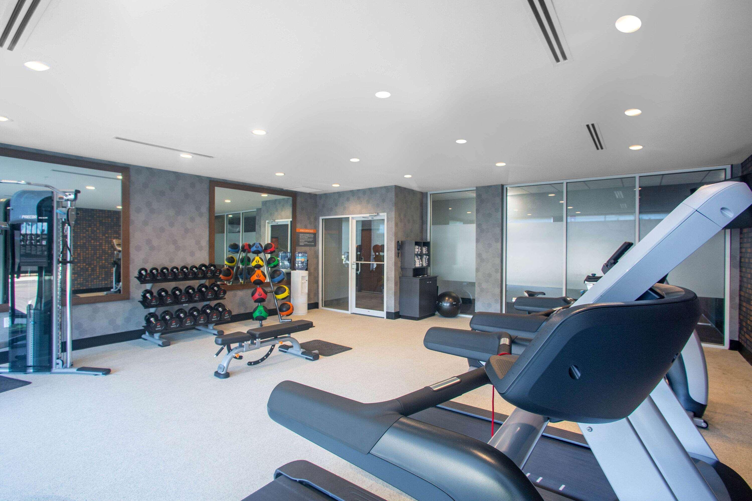 La Quinta Inn & Suites By Wyndham Oxford Bagian luar foto